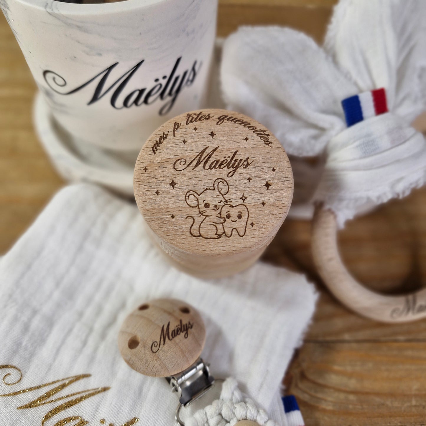 Coffret de naissance - cadeau personnalisé bébé et maman à composer, avec pot et plateau en Jesmonite | Idée cadeau baby shower ou baptême