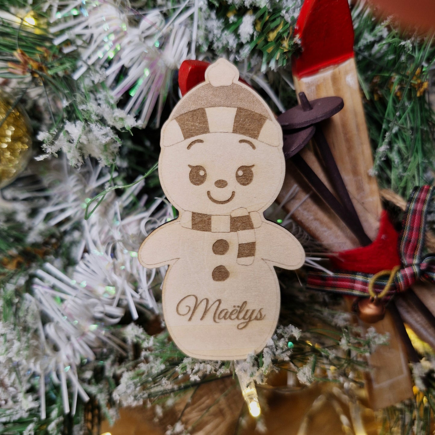 Marque-place de Noël personnalisé en bois - décoration marque place - Bonhomme de Neige