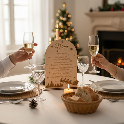 Menu de Noël personnalisé, en bois gravé - décor Traîneau