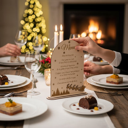 Menu de Noël personnalisé, en bois gravé - décor Traîneau